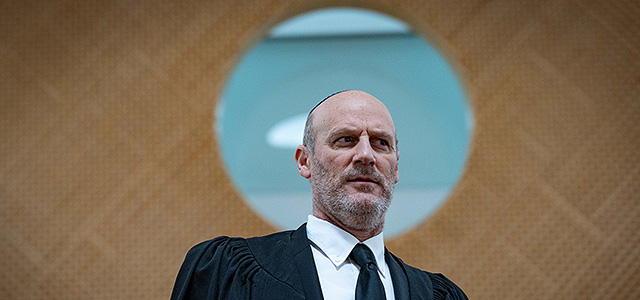 Адвокат Равело избран государственным контролером