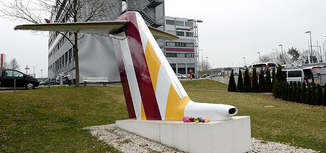 Прокурор Марселя: второй пилот намеренно уничтожил самолет Germanwings