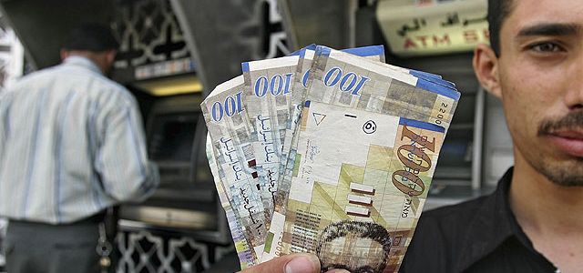 Израиль заморозил перевод денег в ПА