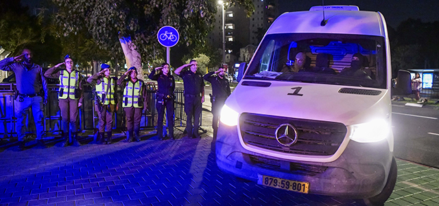 Израиль получил из Газы гроб, предположительно, с останками еще одного заложника