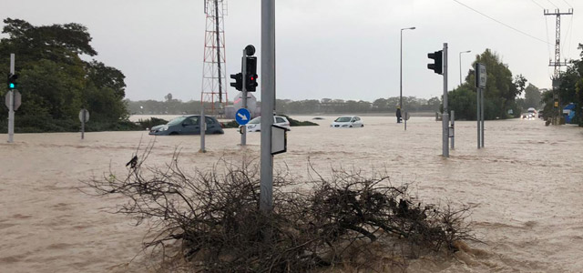 Зимняя буря в Израиле: затопления и обрушения, один погибший