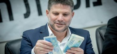 На спецсовещании по доллару в минфине предложили представителям хайтека уменьшить зарплаты

