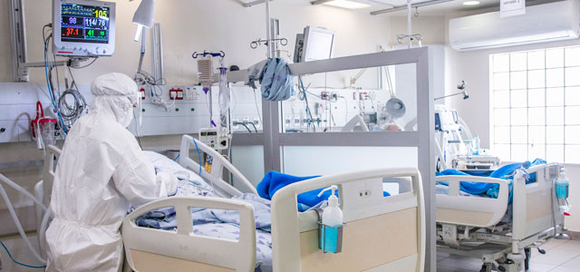 Коронавирус в Израиле: 99 больных подключены к ИВЛ, 546 умерли