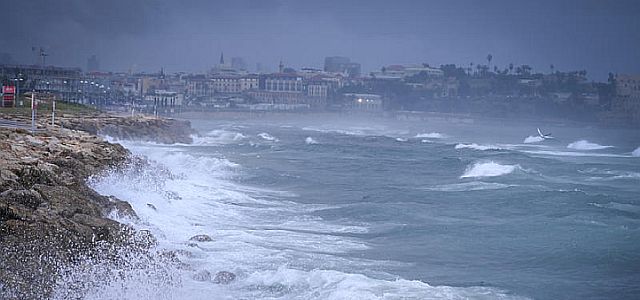 Новогодний прогноз по Израилю: дождливая и прохладная неделя, шторм