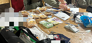 "Телевизионная компания", "банк" и "полиция" – как у стариков украли полмиллиона