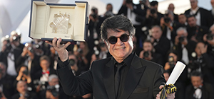 Иранский режиссер Джафар Панахи получил "Золотую пальмовую ветвь"
