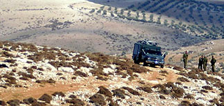 Попытка похищения: водитель грузовика застрелил двух арабов