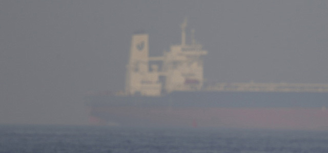 Тегеран подозревает Израиль в организации подрыва иранского грузового судна