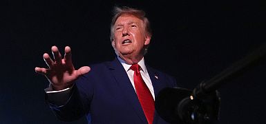 Трамп рассказал об операции с самолетом-приманкой и "хулигане Ближнего Востока"
