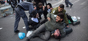 В Иерусалиме продолжаются "религиозные войны". Фоторепортаж
