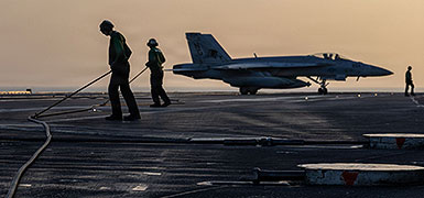 Военно-морской флот США атакует Иран. Фоторепортаж