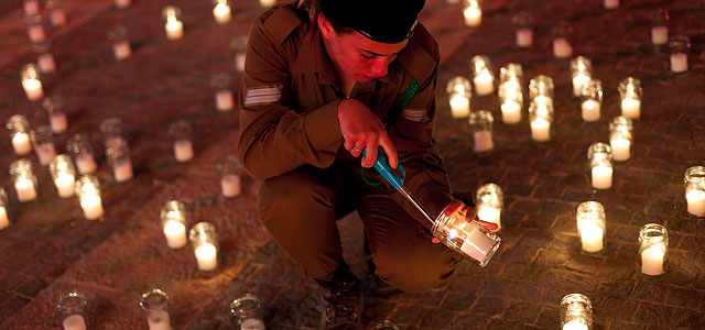 Израильтяне чтят память павших воинов и жертв терактов