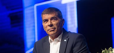 В поисках генералов: Нетаниягу намерен привлечь Габи Ашкенази в список "Ликуда"
