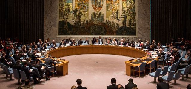 Керри призывает избежать конфликта по палестинской резолюции