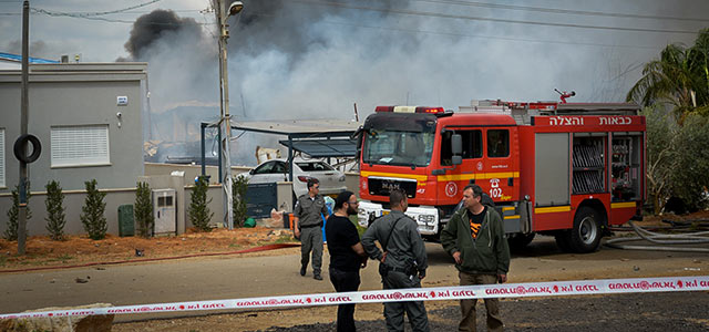 Пожар на складе петард в поселке Порат