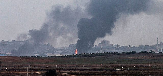 ВВС ЦАХАЛа дважды атаковали позиции "поджигателей" на юге сектора Газы